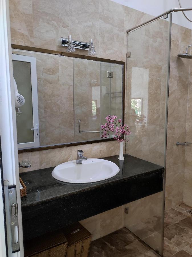 Rung Hoa Hotel Dalat Bagian luar foto