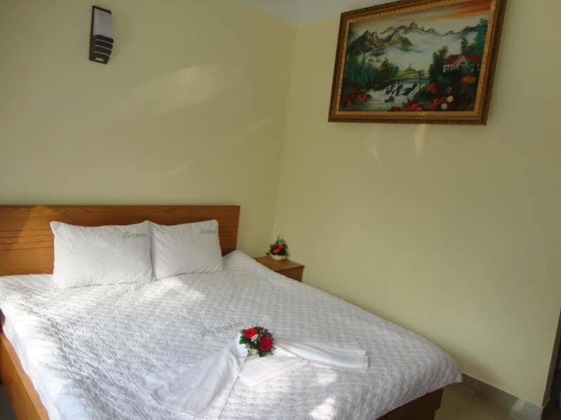 Rung Hoa Hotel Dalat Bagian luar foto